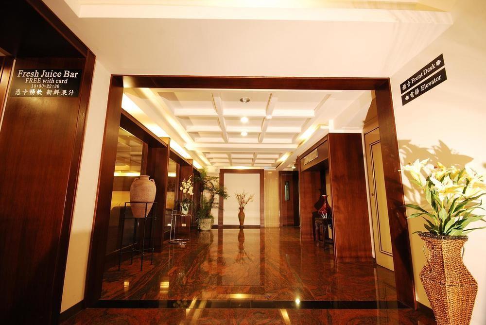 The Enterpriser Hotel Taichung Exterior photo