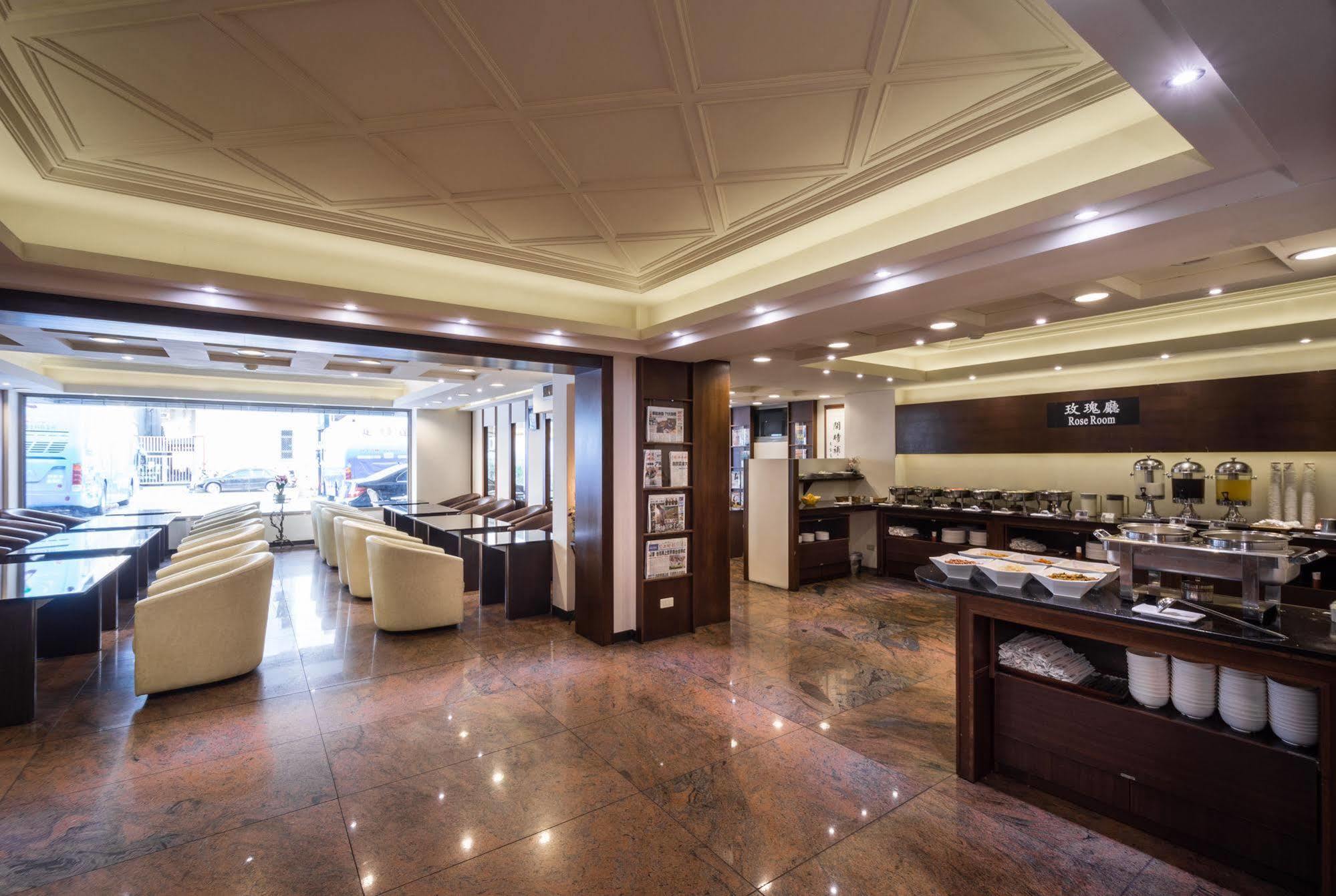 The Enterpriser Hotel Taichung Exterior photo